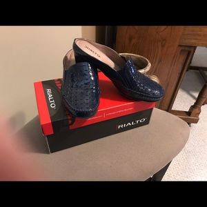 Rialto Salido 8.5 med Navy Patent Leather